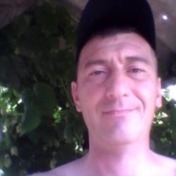 Парень ищет девушку в  для секса без обязательств